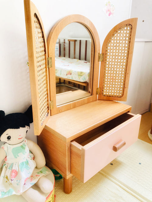 Heirloom Vanity